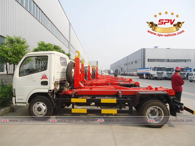12 units of 3tons hook loaders for municipal waste collection